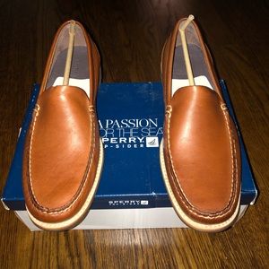Men’s Sperry dress loafers